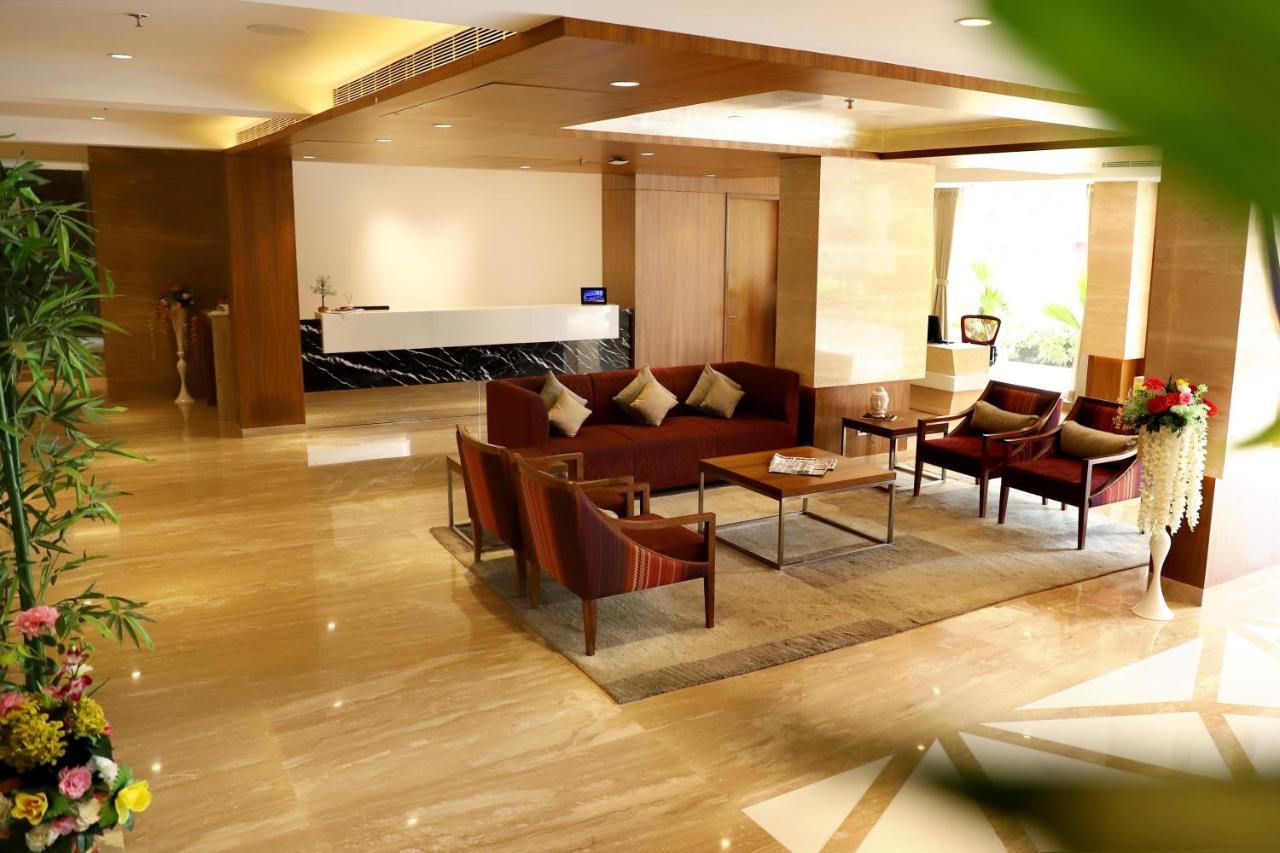 Quality Inn Patria Suites, Rajkot Extérieur photo